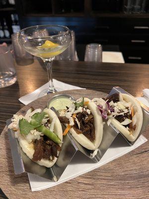 The short rib bao with Korean seasoning and slaw were absolutely amazing...