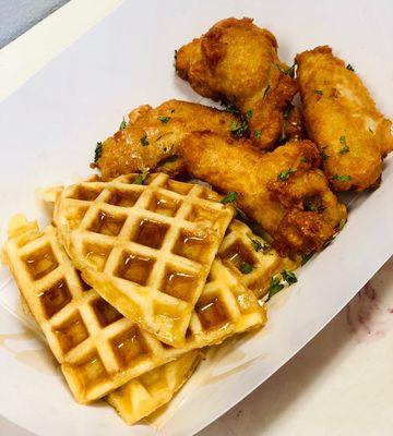 Traditional Waffles & Fried Chicken Wings