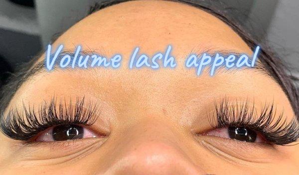 Volume set natural lash