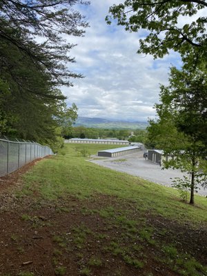 6' 9GA "Galvanized" with 3 Strands Barbwire. Commercial fencing.