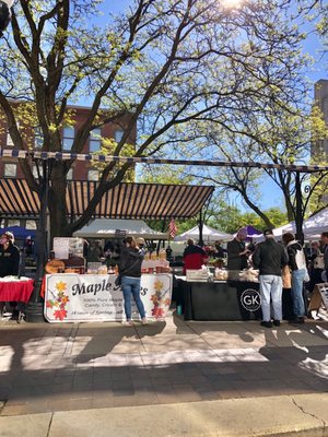 YLNI farmers market