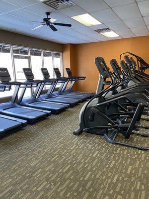 Treadmills, elliptical machines and climb mills.