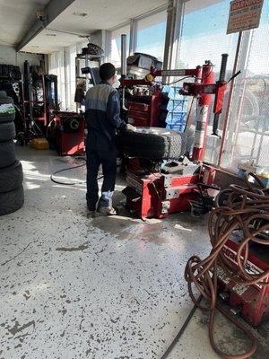 Memo removing my wheel to check the tires inner wall