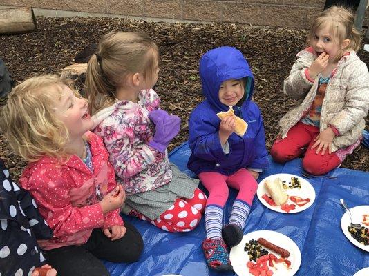 Outdoor Picnics are our favorite way to eat lunch