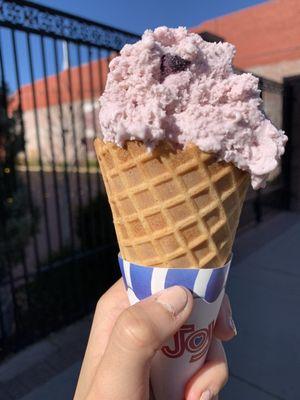 huckleberry ice cream waffle cone