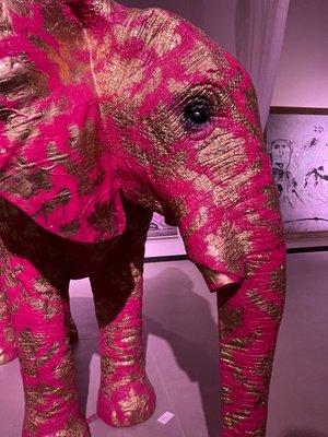 This tuskless elephant makes me so sad. Very cool piece of art, tho.