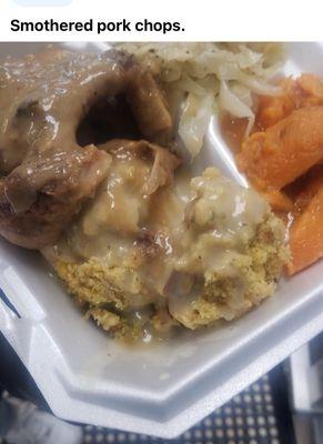 Smothered pork chops