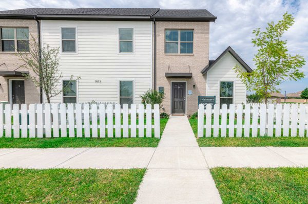 Townhomes at Princeton Meadows