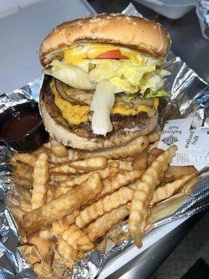 Cheeseburger meal extra onions $11