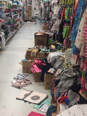 Earthquake in Utah? No, it's just the Dollar Tree in Bountiful.