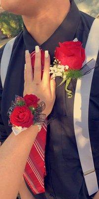 Corsage and boutonniere for homecoming 2019