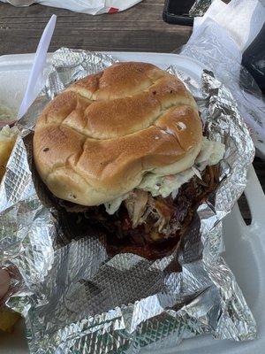 Pulled pork sandwich