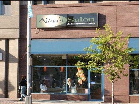 Nina's Salon