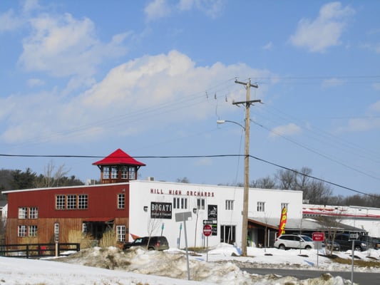 exterior view of gallery building from Rte 7