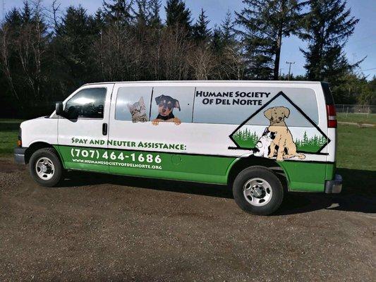 Humane Society of Del Norte transport van.