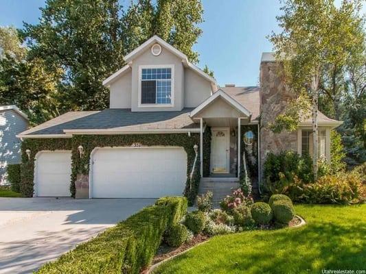 NEW ROOF! Gorgeous 2 Story Home with a 3 Car Garage and Stunning Chef's Kitchen Remodel...