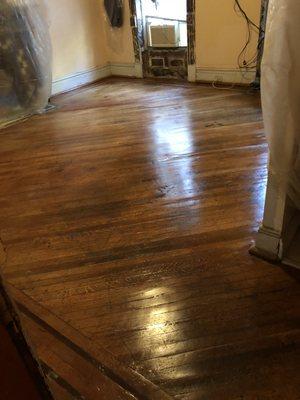 Buffing shine wood floors