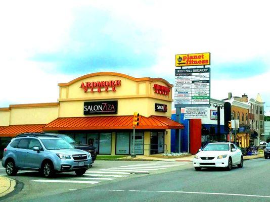 Ardmore Plaza Shopping Center -- storefront