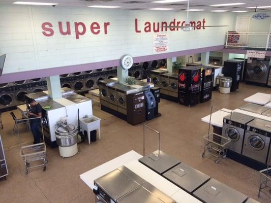 Super Laundromat