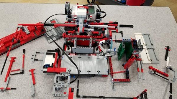 LEGO Robotics powered by EV3 Mindstorms