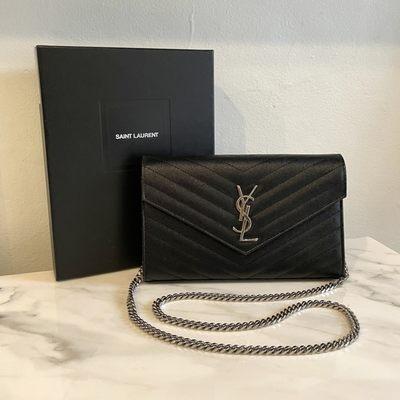 Saint Laurent - Black Matelasse Grain de Poudre Cassandra Crossbody - Pre-loved - Certified Authentic - fomoroc.com - @fomo585