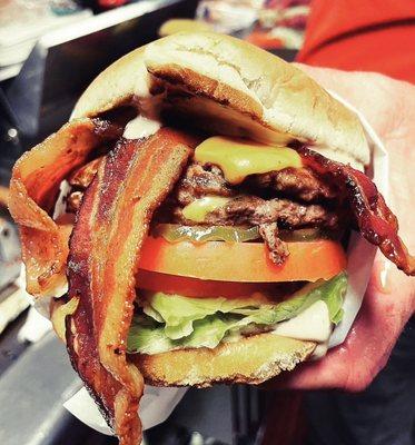 Super Baconcheeseburger