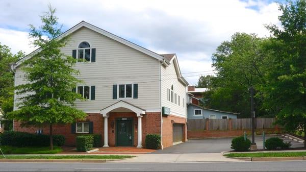 Dr Mabry's office
 2800 10th St Arlington, VA 22201