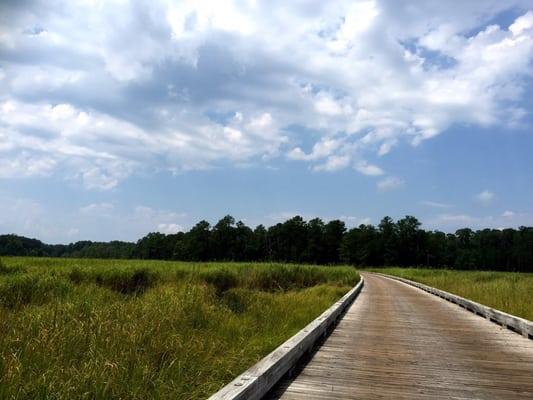 Colonial Parkway