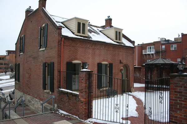 Upschulte House in winter