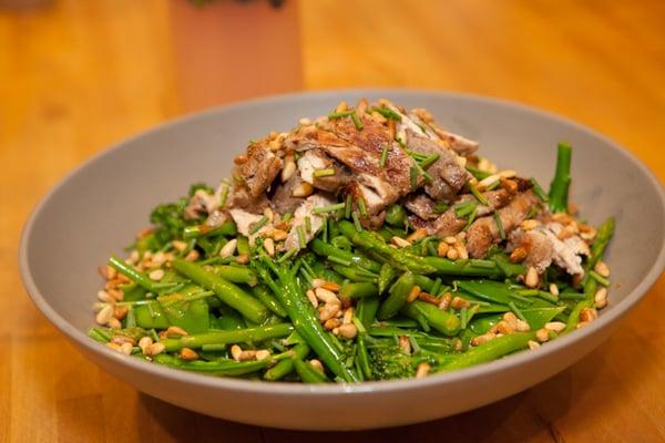 Green Day Salad-Marinated sautéed sirloin or chicken served over blanched broccoli, asparagus, string beans, snow peas, tossed in orange zes