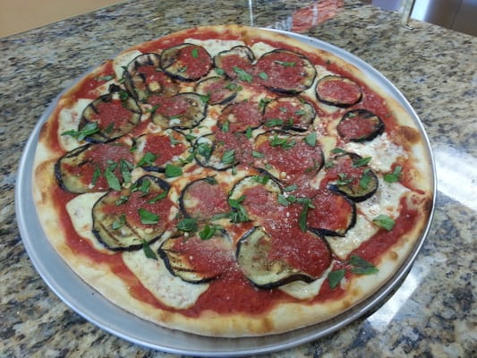 La Ginestra: Grilled Eggplant Pizza