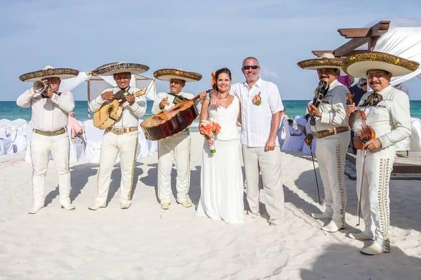 Cassandra and Erice Destination Wedding - Iberostar Lindo Paraiso