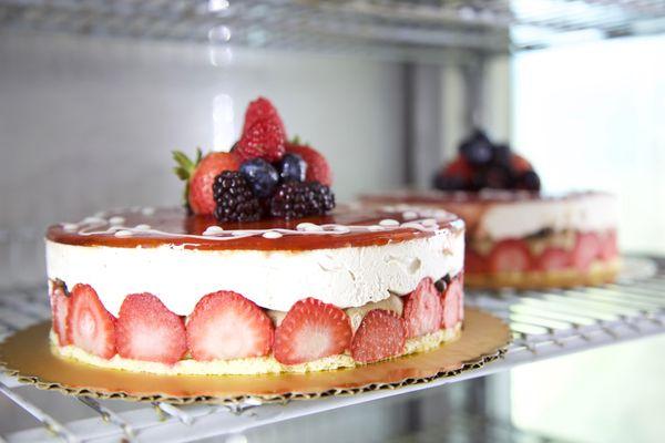 Strawberry mousse cake