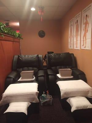 Foot Massage area, good for couples or friends hang out