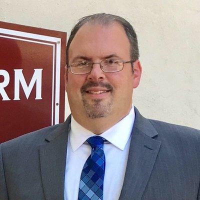 Timothy Bragg, local Visalia attorney specializing in Estate Planning, Business Law, Family Law and Dependency Matters.