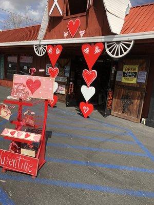 Rapstine's Red Barn Antique Mall Valentines decor