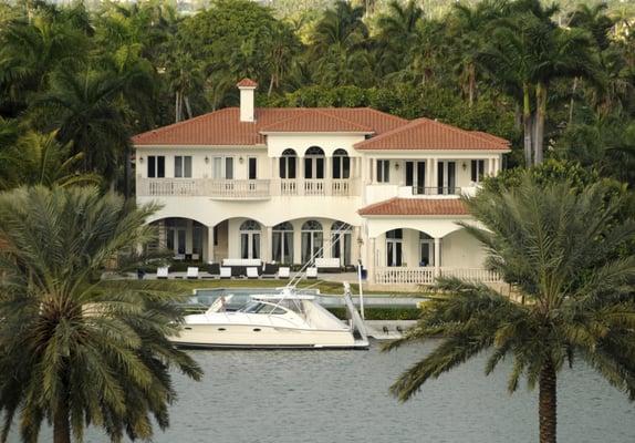 Luxury home sales in the Clear Lake area.