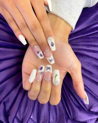 Nails by Mer De Vie Nail Spa