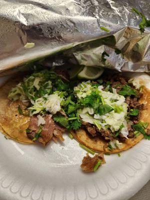 Carnitas and carne asada taco