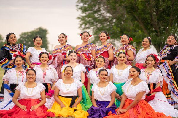 Grupo Folklorico