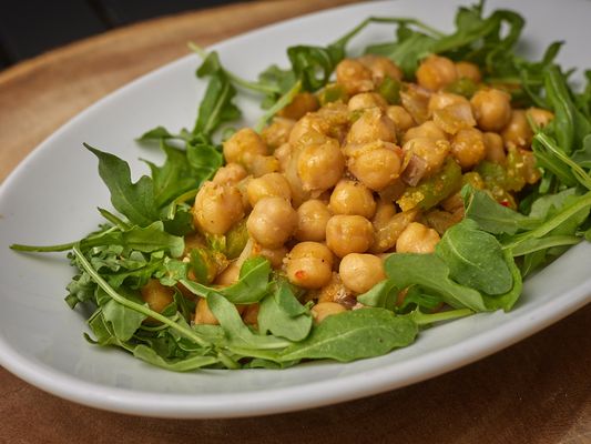 Chickpeas onion, green pepper, red pepper