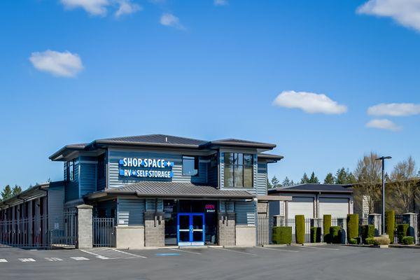 Office at Glacier West Garage Plus at 21607 Mountain Hwy E, Spanaway, WA 98387