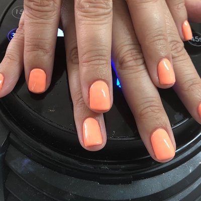 Gel manicure