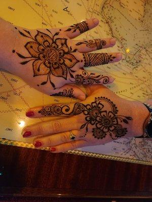 Henna Girl Niki