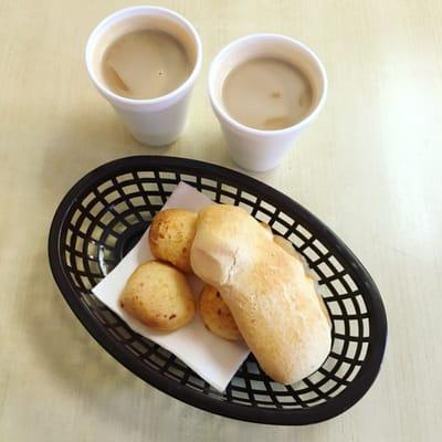 Pandebono and pan de yucca with cafe con leché. So tasty :)