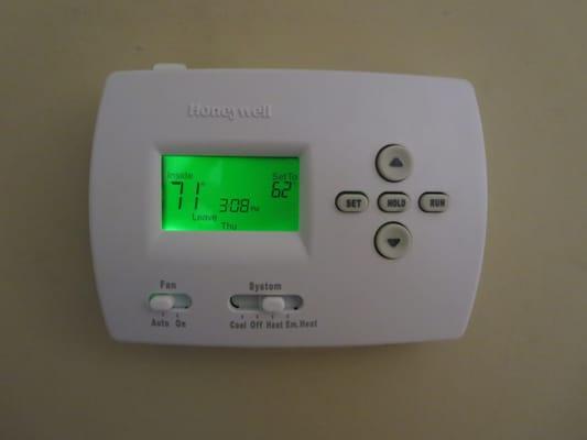 My new Honeywell Pro 4000 Series programmable thermostat installed by McBroom.