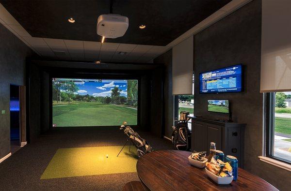 Custom Golf Room to help you work on your swing!