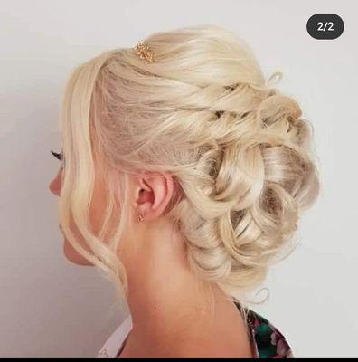 Updo by Ewa