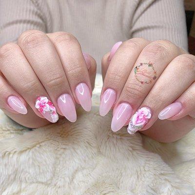 Round shape, light pink, 3D desing, pink & white