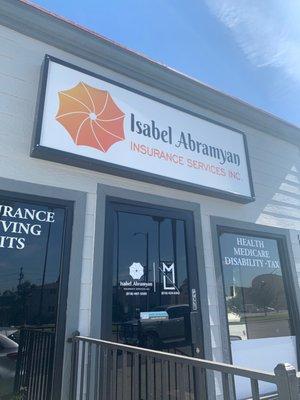 Front of the office at Isabel Abramyan in Glendale on Glenoaks Blvd. Health Insurance